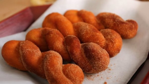 Закрученные корейские пончики: сведут с ума каждого, кто их пробует