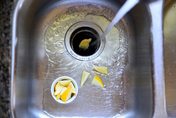 diy-lemon-garbage-disposal-cleaner-6-700x467