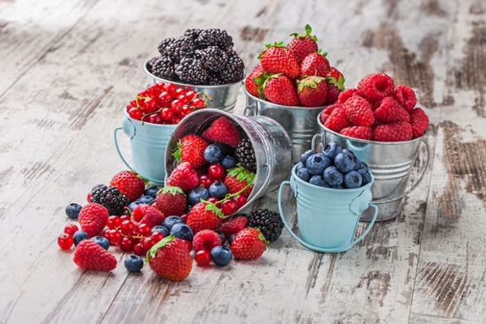 Эти 10 продуктов помогут продлить молодость кожи на много лет