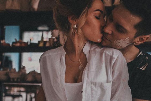 3 опасные болезни, которые передаются через поцелуи