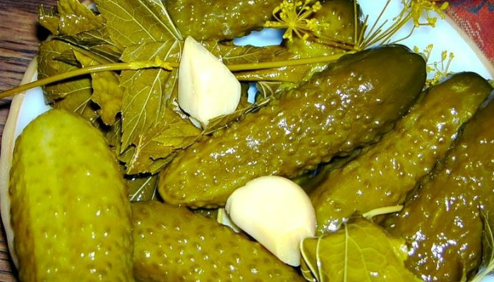 Хрустящие огурчики — очень необычный рецепт приготовления! Хрустящие огурчики — очень необычный рецепт приготовления!