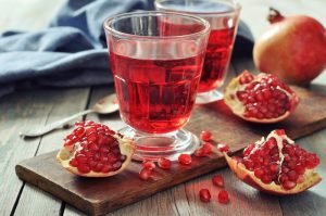 Вот почему гранат обязательно нужно есть с косточками… Об этом должна знать каждая женщина! Вот почему гранат обязательно нужно есть с косточками… Об этом должна знать каждая женщина!