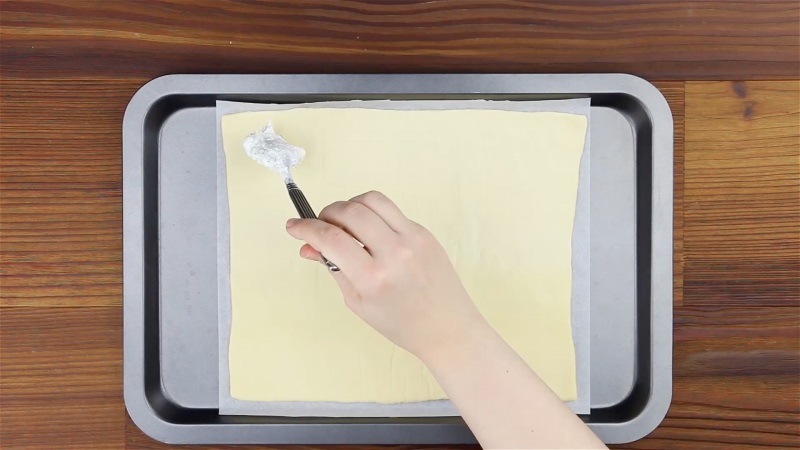 Совершенно необычный способ приготовить пиццу! Загорелась этой идеей сразу же! Совершенно необычный способ приготовить пиццу! Загорелась этой идеей сразу же!