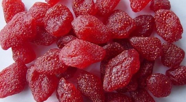 Цукаты из Клубники Такая штука пригодится любой хозяйке! Цукаты из Клубники Такая штука пригодится любой хозяйке!