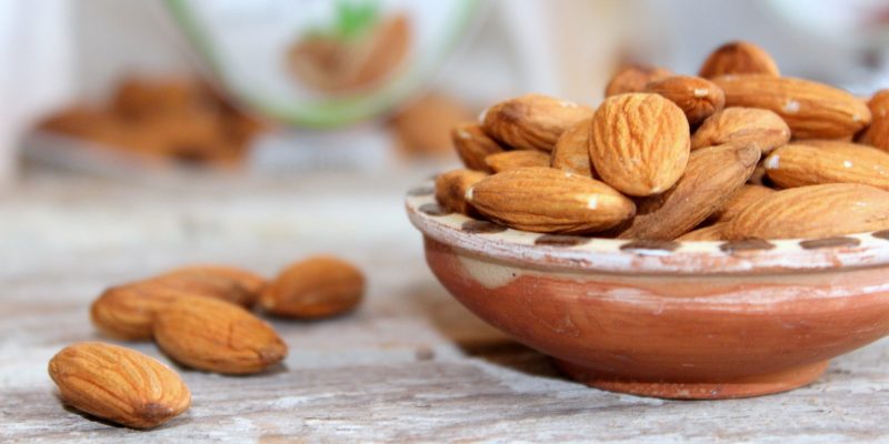 10 продуктов, в которых кальция больше, чем в твороге