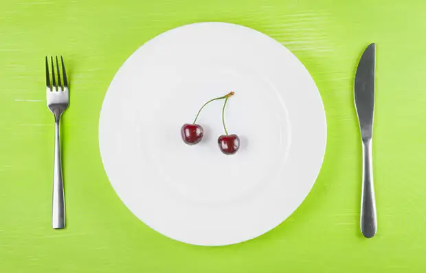 Как не есть после шести и не умереть от голода: 7 советов профессионального диетолога
