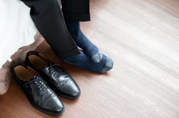Почему потеют ноги