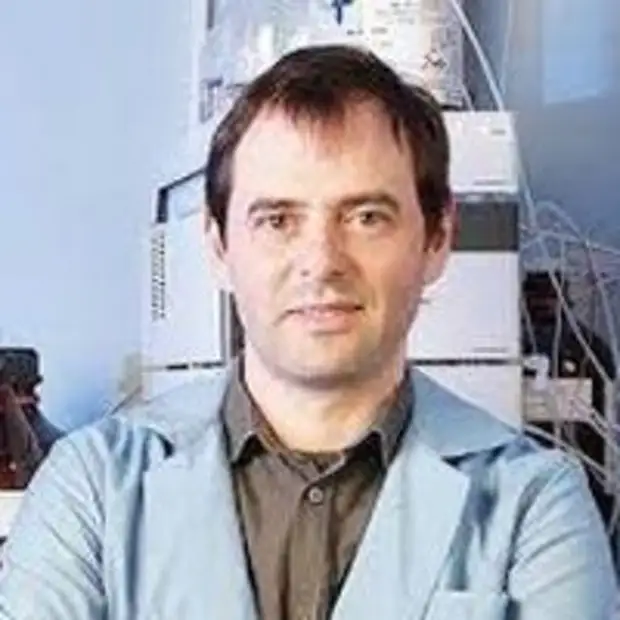 Максим Скулачев