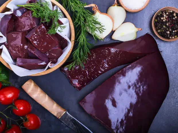 Продукты, которые помогут остановить выпадение волос