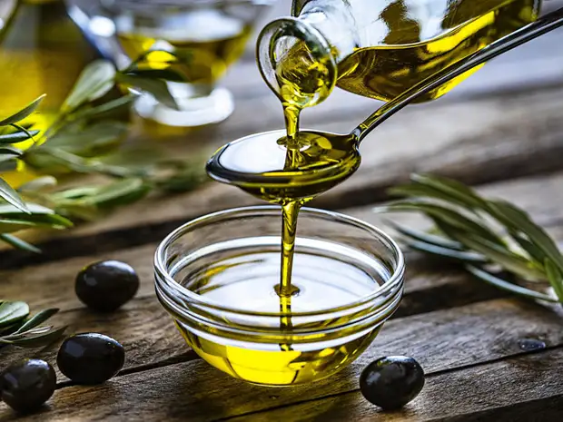 Продукты, которые помогут остановить выпадение волос
