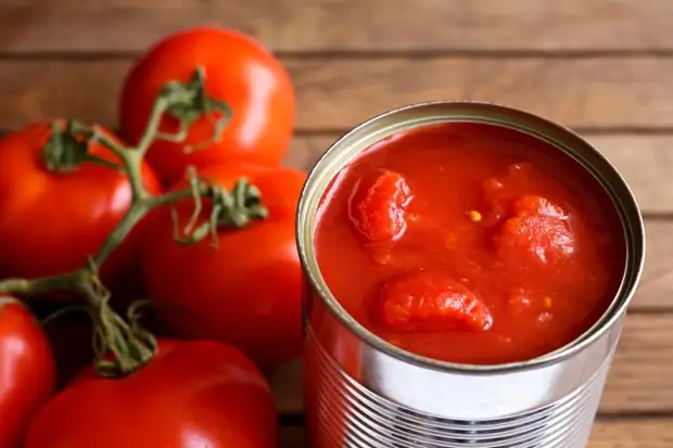 Самые опасные продукты в холодильнике